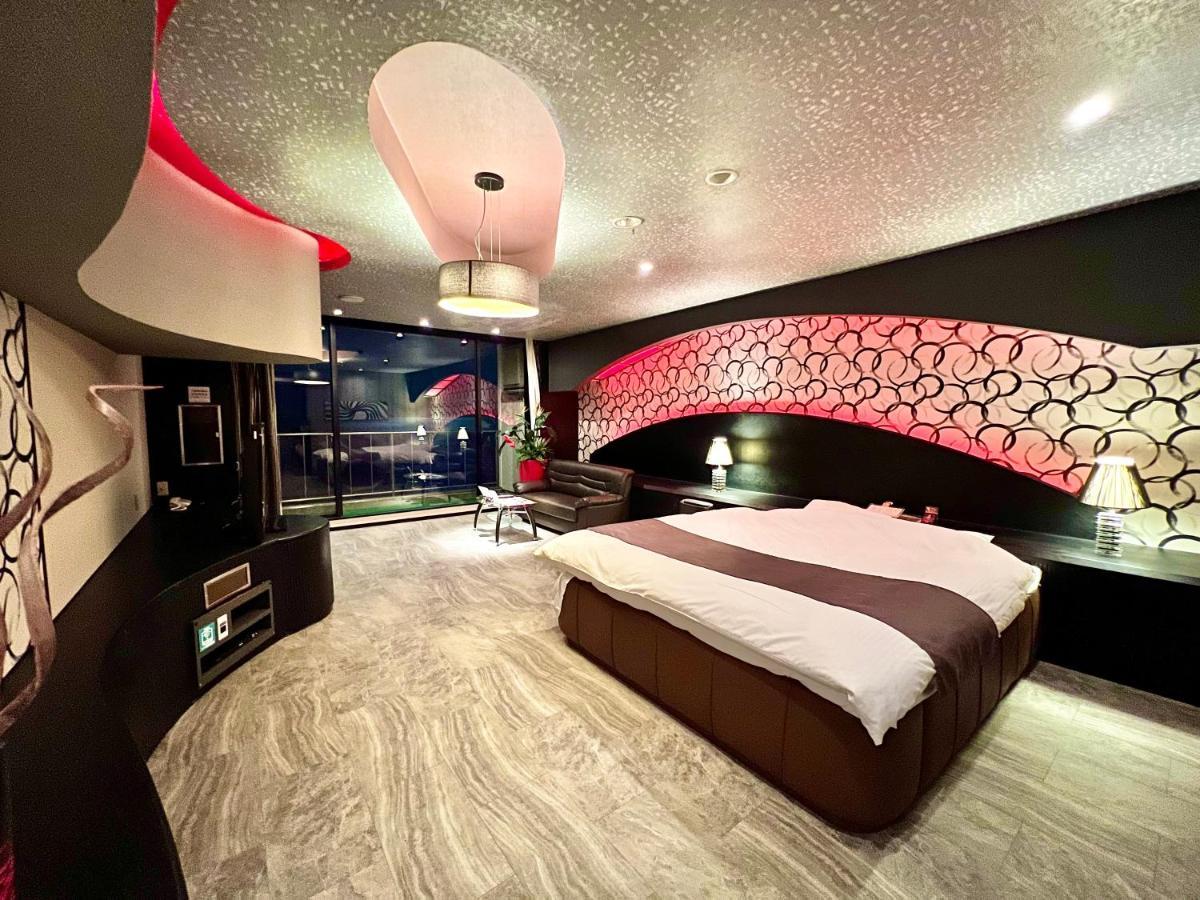 Sky Bali Style Beppu, Resort Love Hotel ภายนอก รูปภาพ
