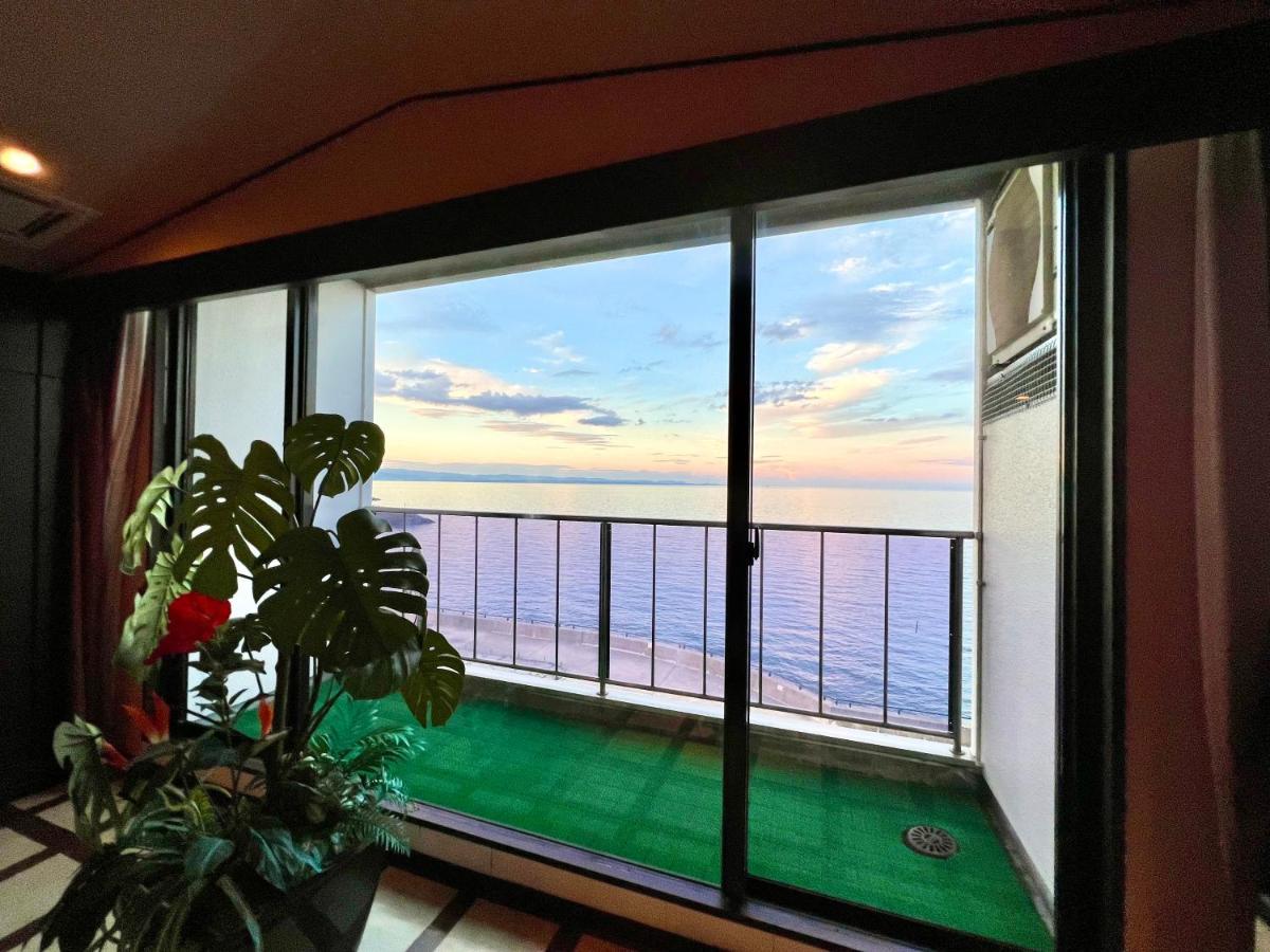 Sky Bali Style Beppu, Resort Love Hotel ภายนอก รูปภาพ