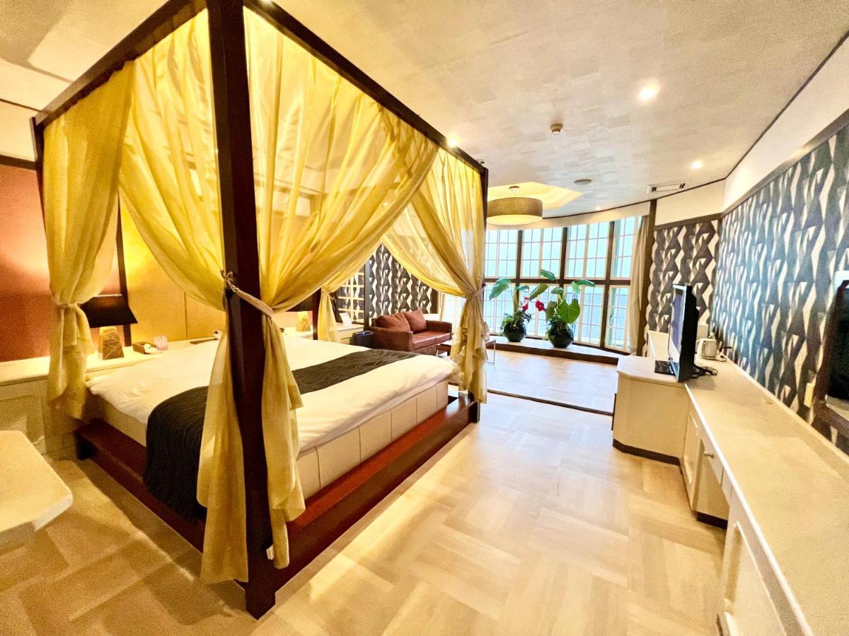 Sky Bali Style Beppu, Resort Love Hotel ภายนอก รูปภาพ